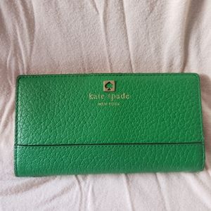 Kate Spade Billford Wallet   Color: Green Bean
